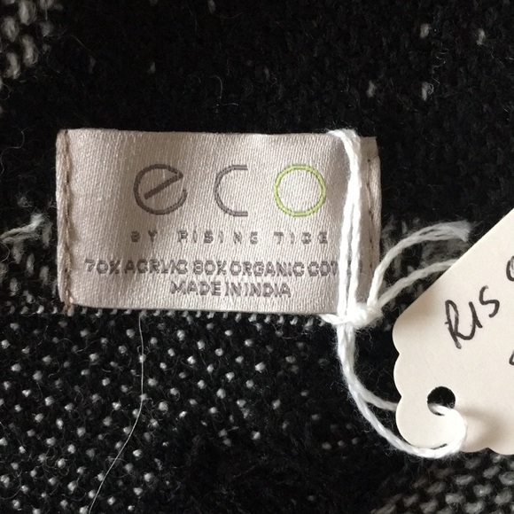 Scarf - Picture 2 of 3